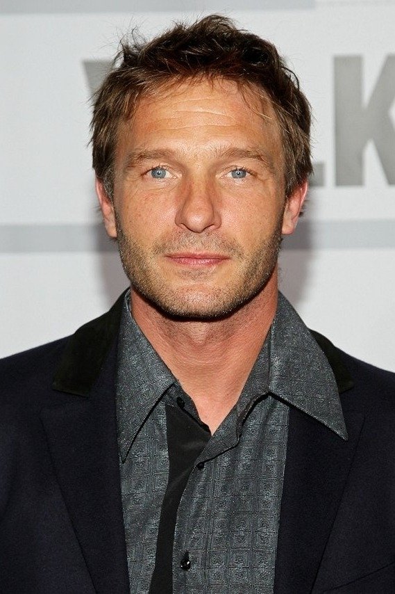 Thomas Kretschmann - Grey Wolf (voice)