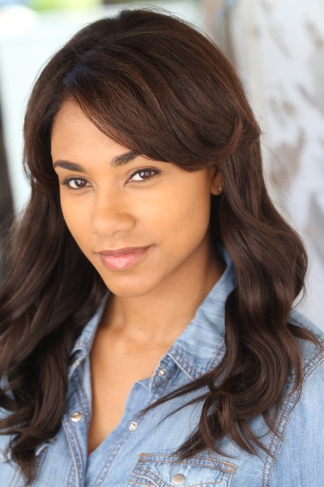 Bianca Bethune - Megan