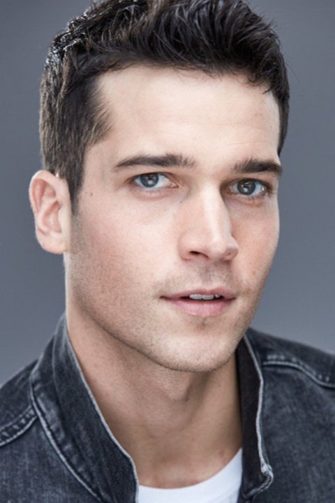 Jack Schumacher - Lt. Neil 'Omaha' Vikander