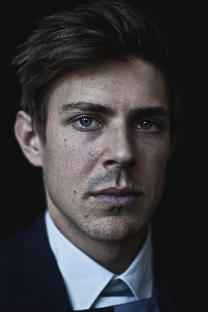 Chris Lowell - Al Monroe