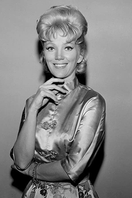 Kathie Browne - Marcia