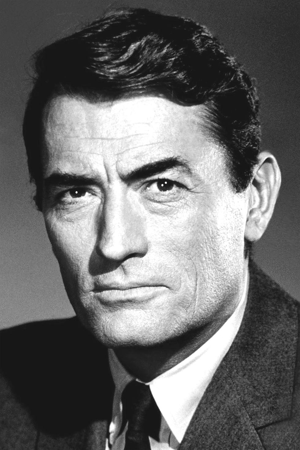 Gregory Peck - Capt. Keith Mallory