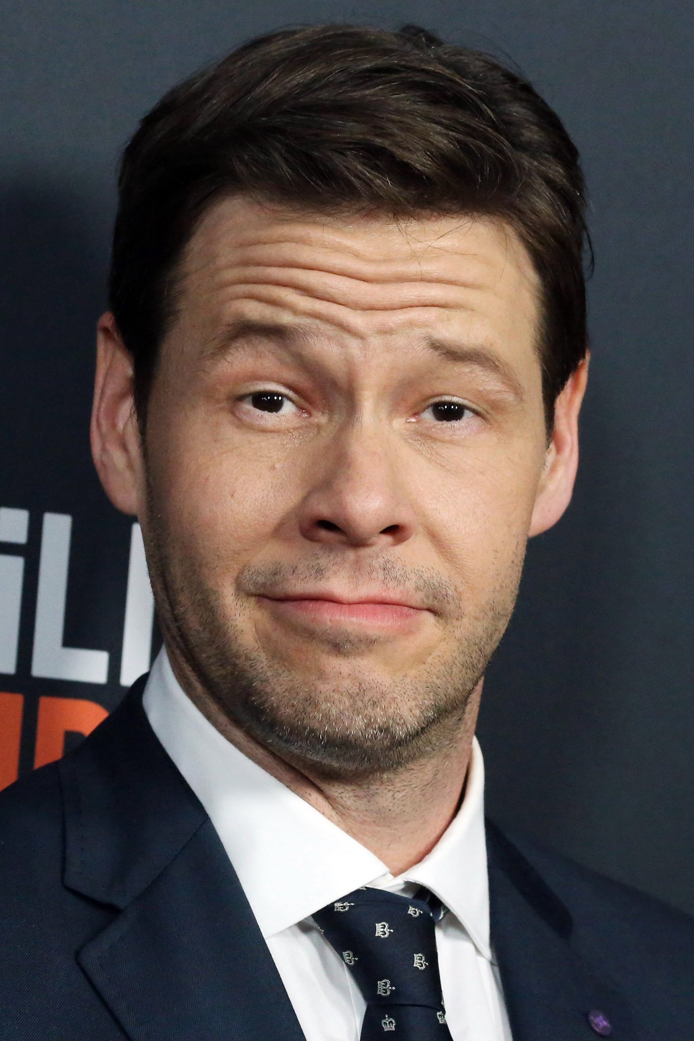 Ike Barinholtz - Himself