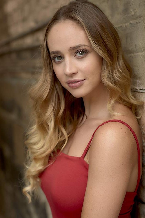 Briden Starr - Party Dancer