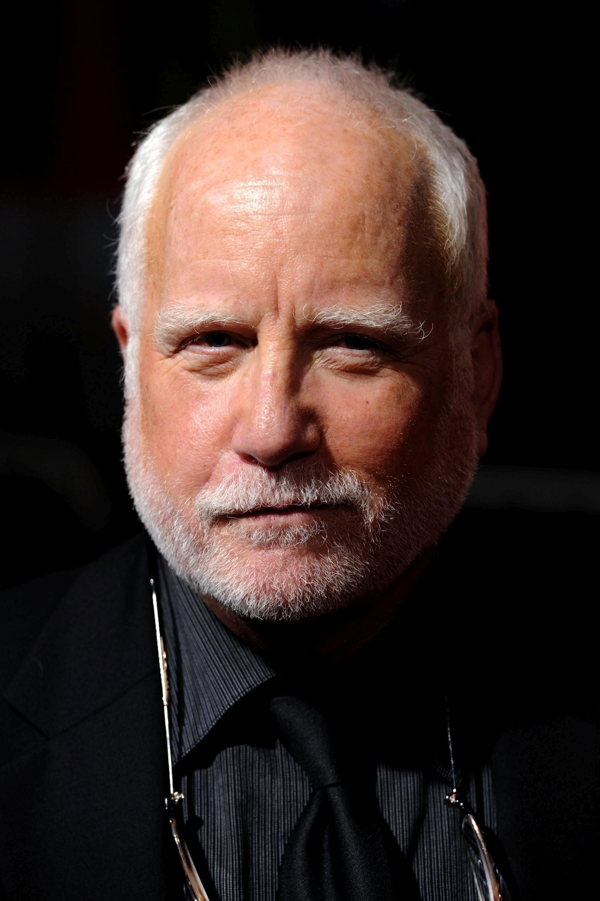 Richard Dreyfuss - Boarding House Resident (uncredited)
