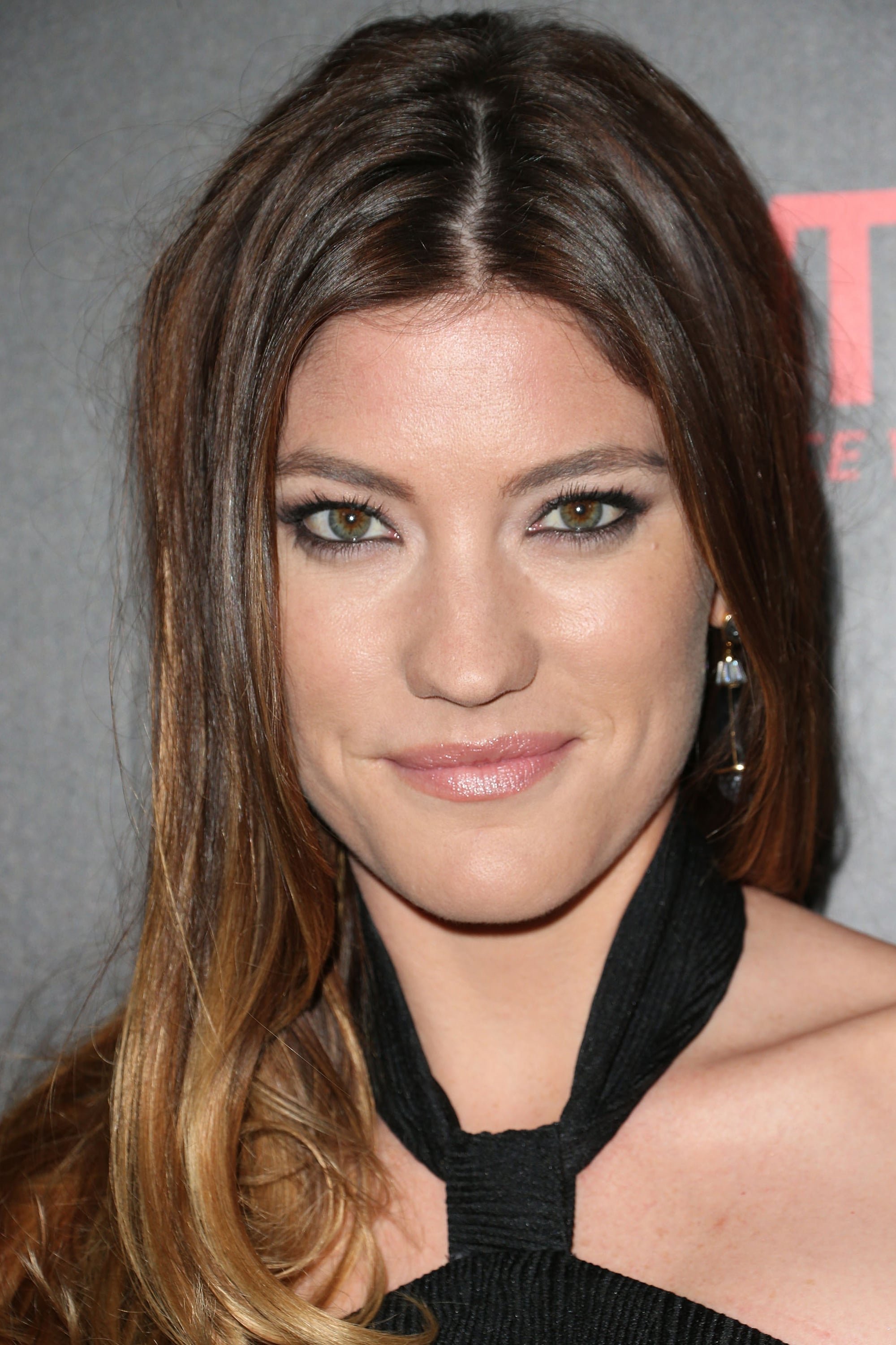 Jennifer Carpenter - Sonya Blade (voice)