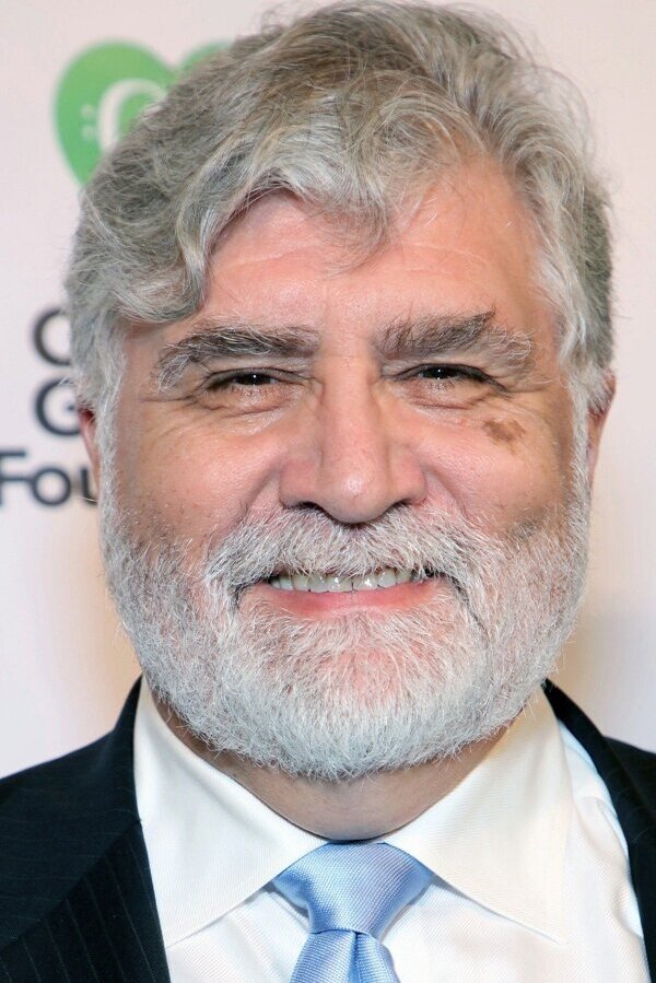 Maurice LaMarche - Tapper (voice)