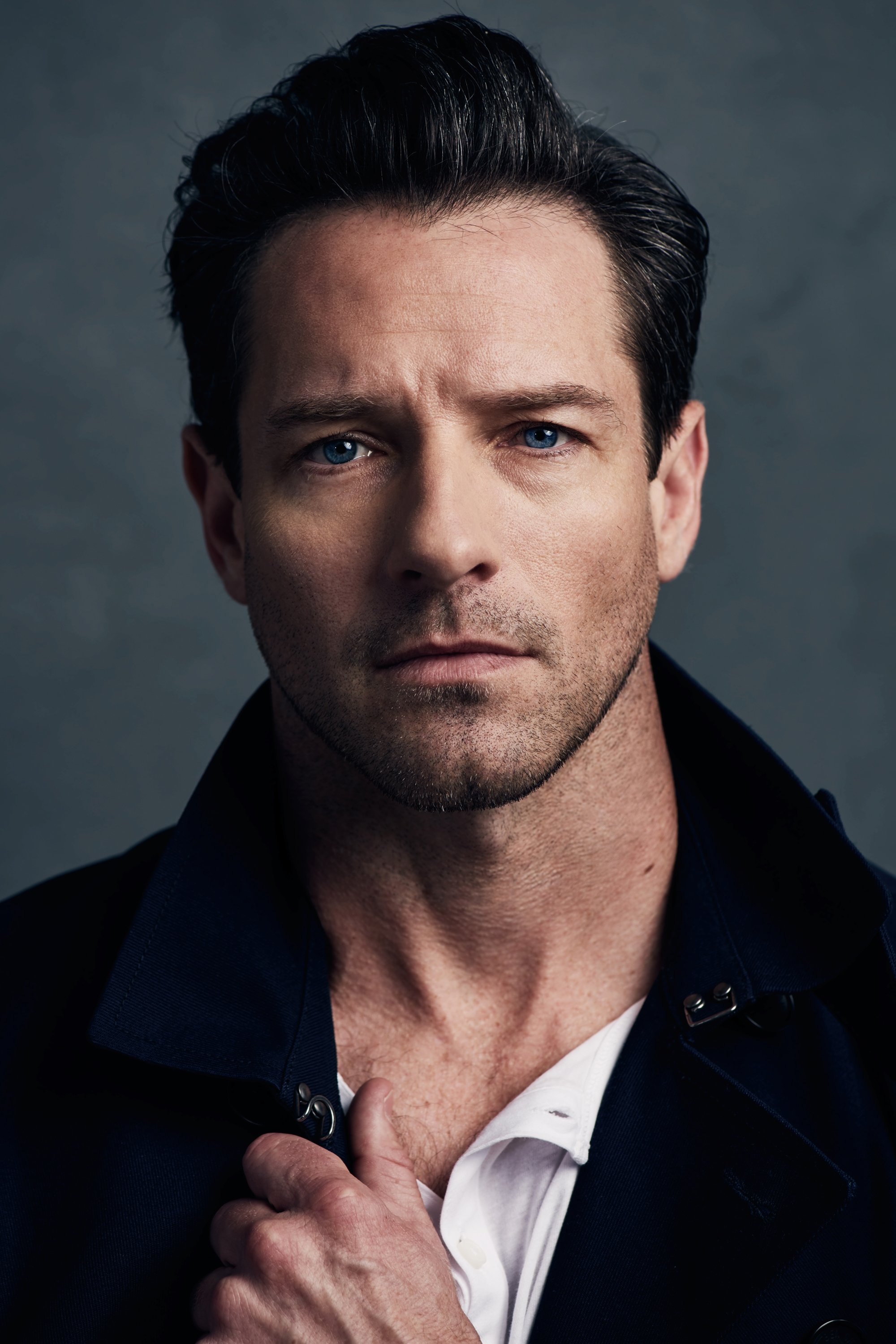 Ian Bohen - Cop with Gordon