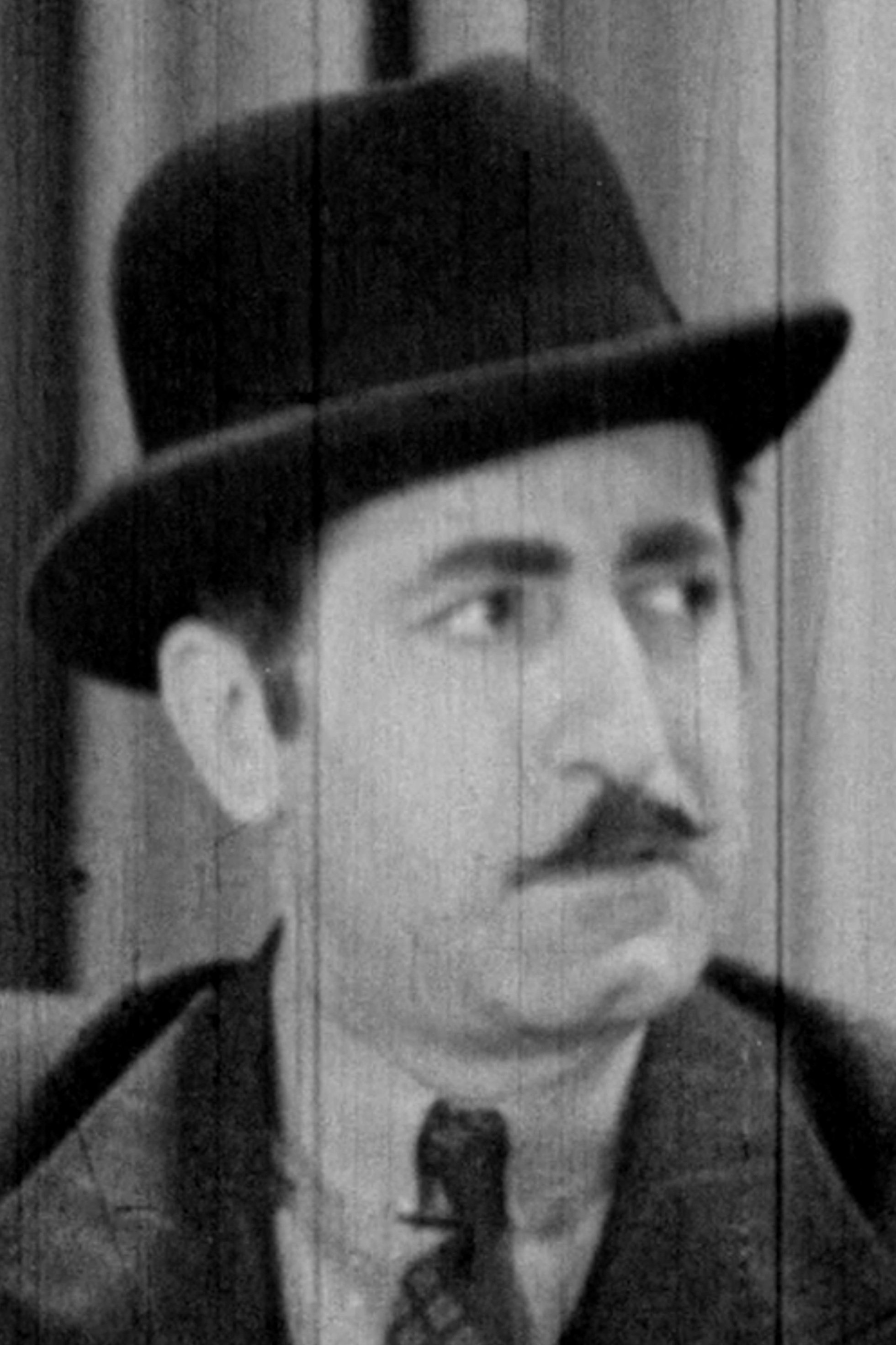Charles La Torre - Italian Officer Tonnelli (uncredited)