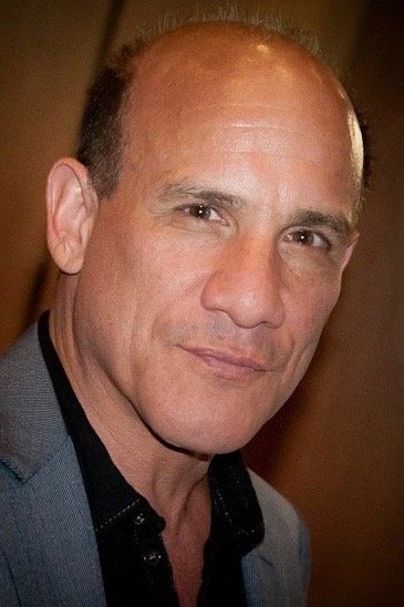 Paul Ben-Victor - Luca