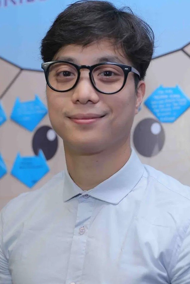 Pradikta Wicaksono - Adhit