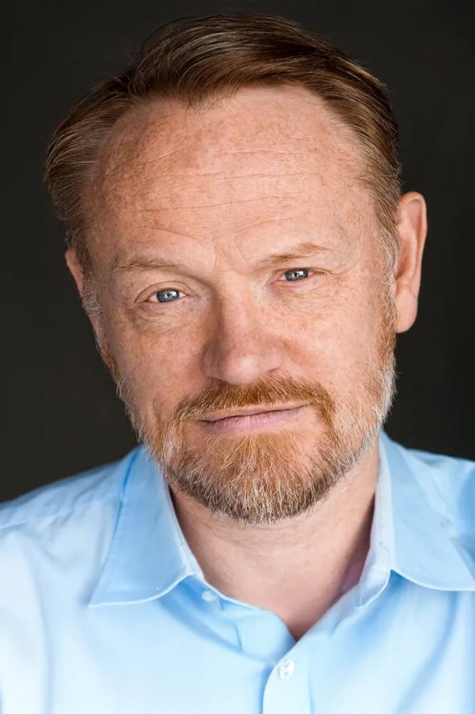 Jared Harris - Captain Crow (voice)