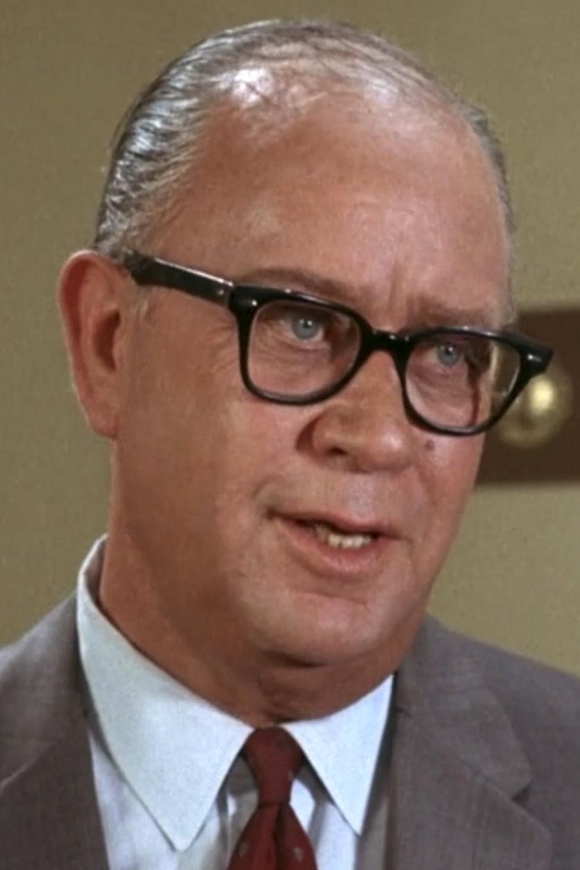 Tol Avery - State Police Detective (uncredited)
