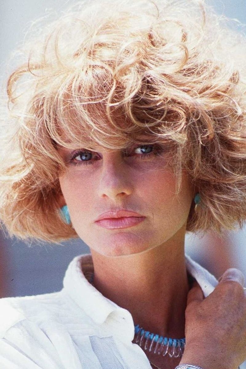 Jill Ireland - Leila Kalomi (archive footage)