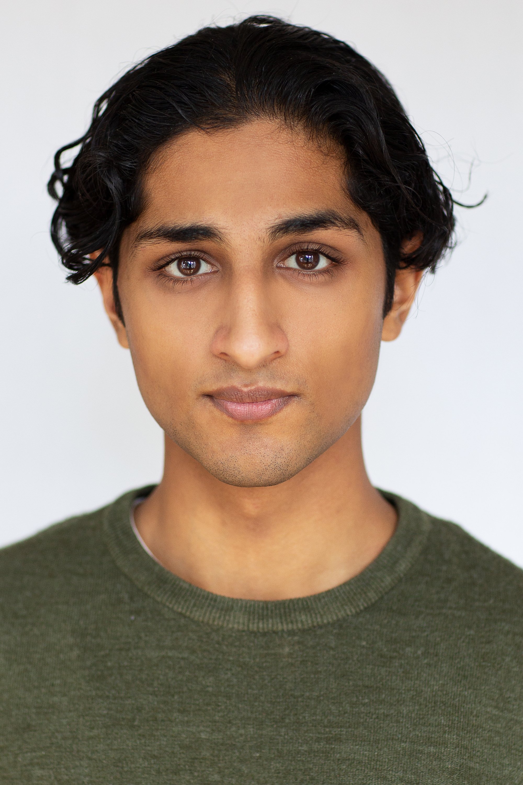 Dillon Mitra - Mukthar Kadam