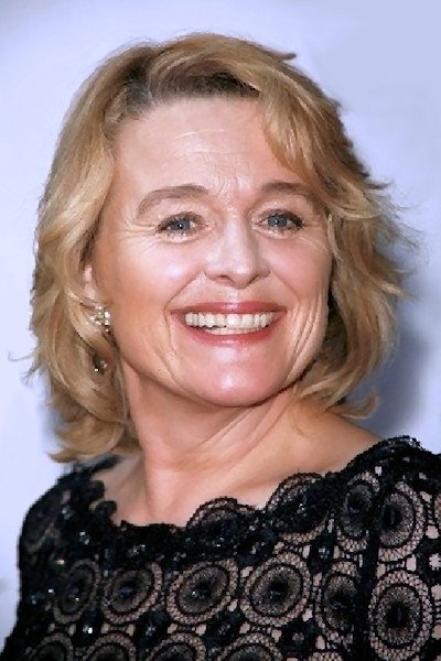 Sinéad Cusack - Delia Surridge