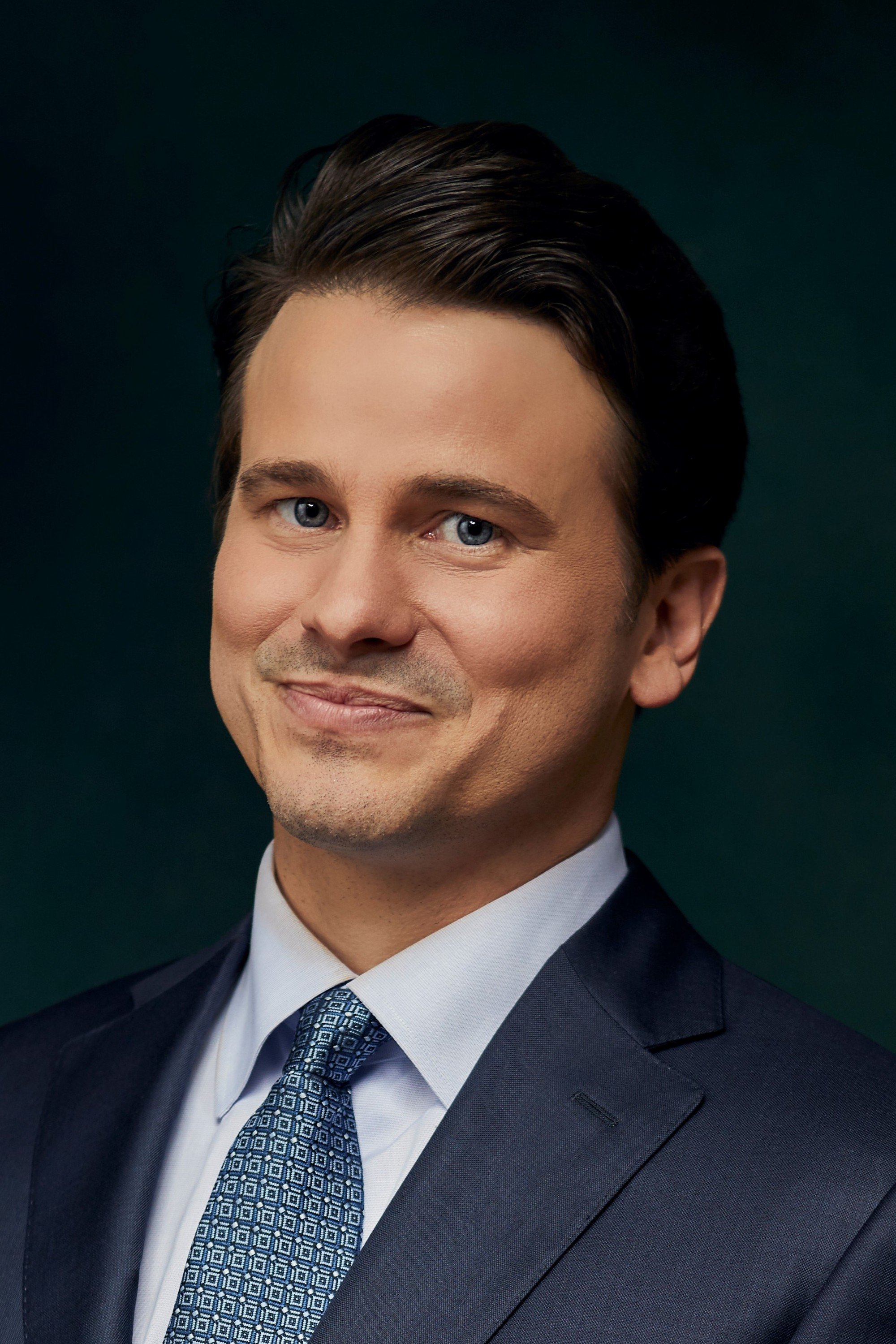 Jason Ritter - Ryder (voice)