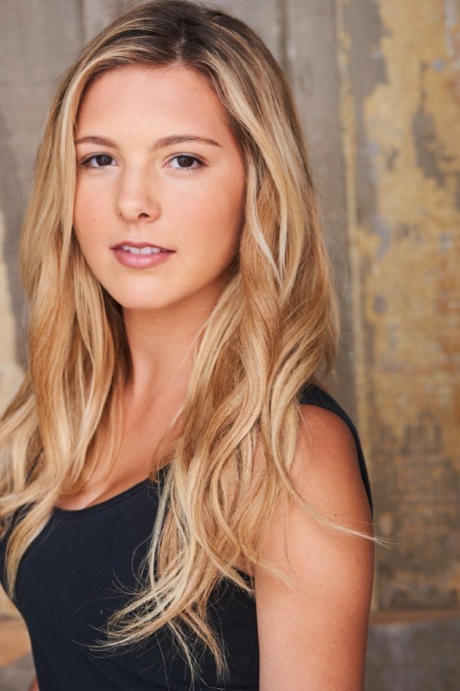 Kaye L. Morris - Producer's Girlfriend (uncredited)