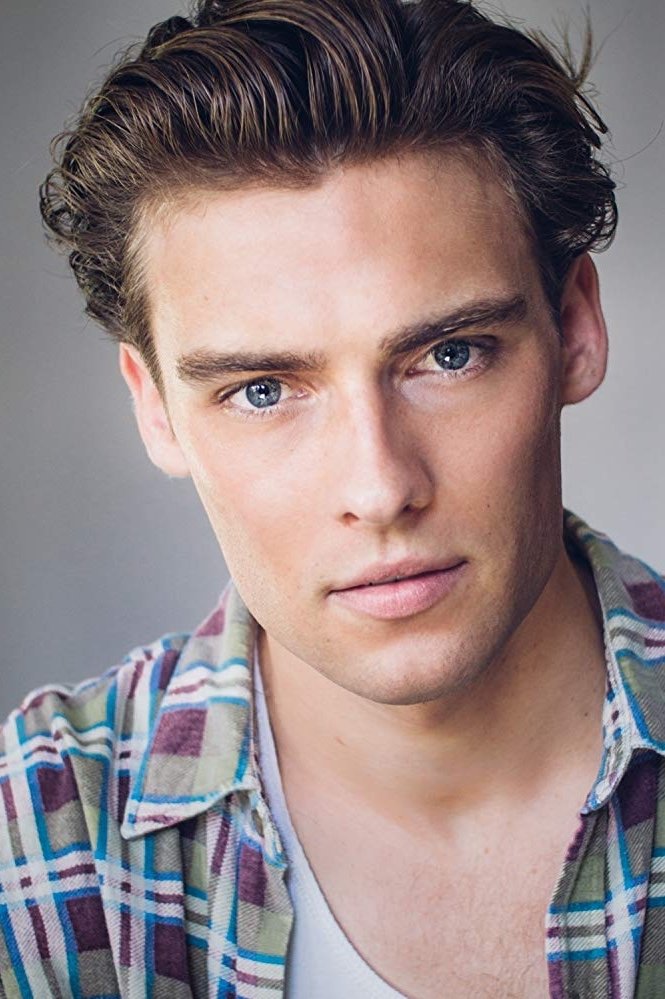 Jarred Blakiston - Musical Elf (uncredited)