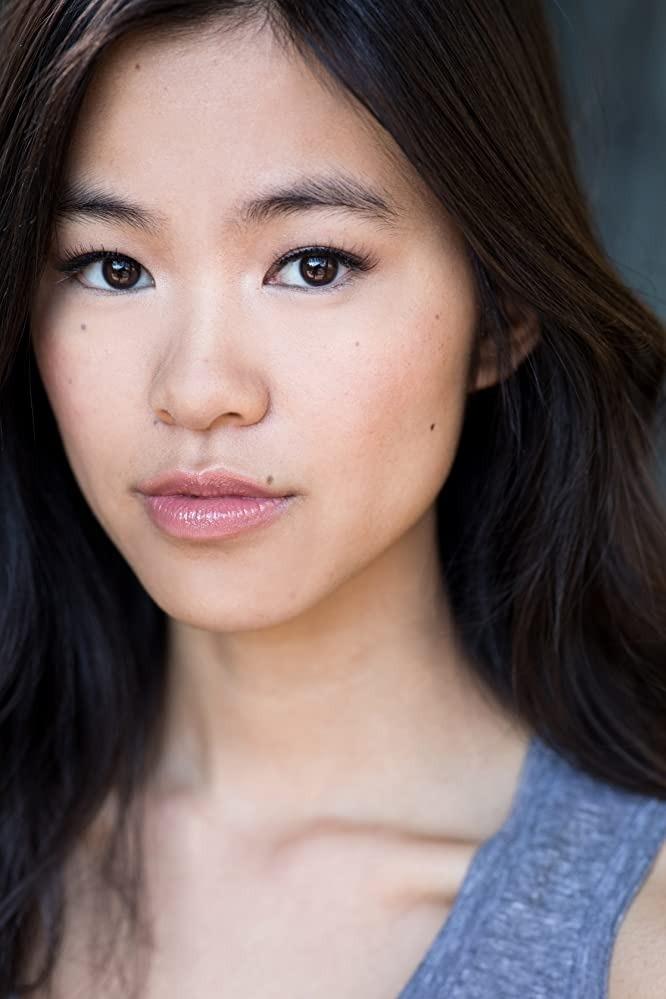 Tiffany Espensen - Cindy