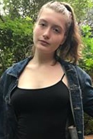 Tarina Milo - Julia Mueller