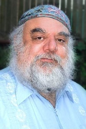 Elli - Rabbi on Subway (uncredited)