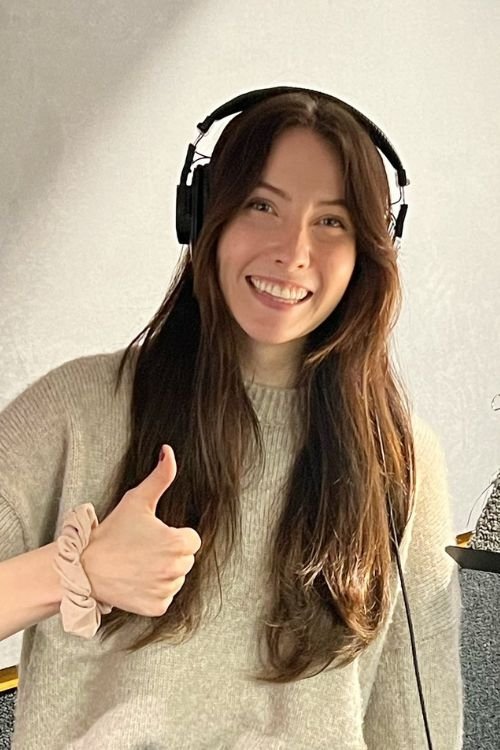 Caitlin Rowe - Swan (voice)