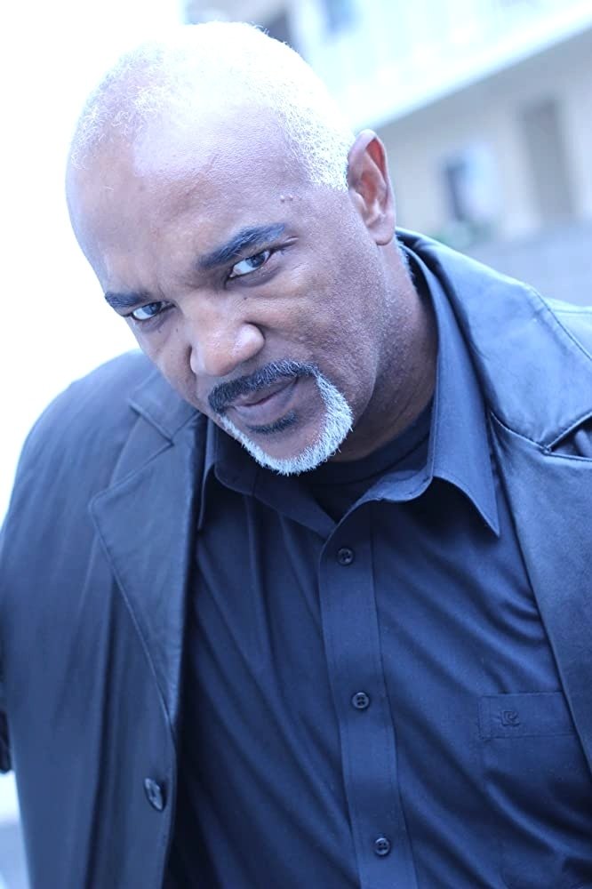 Leonard L. Thomas - Punchy