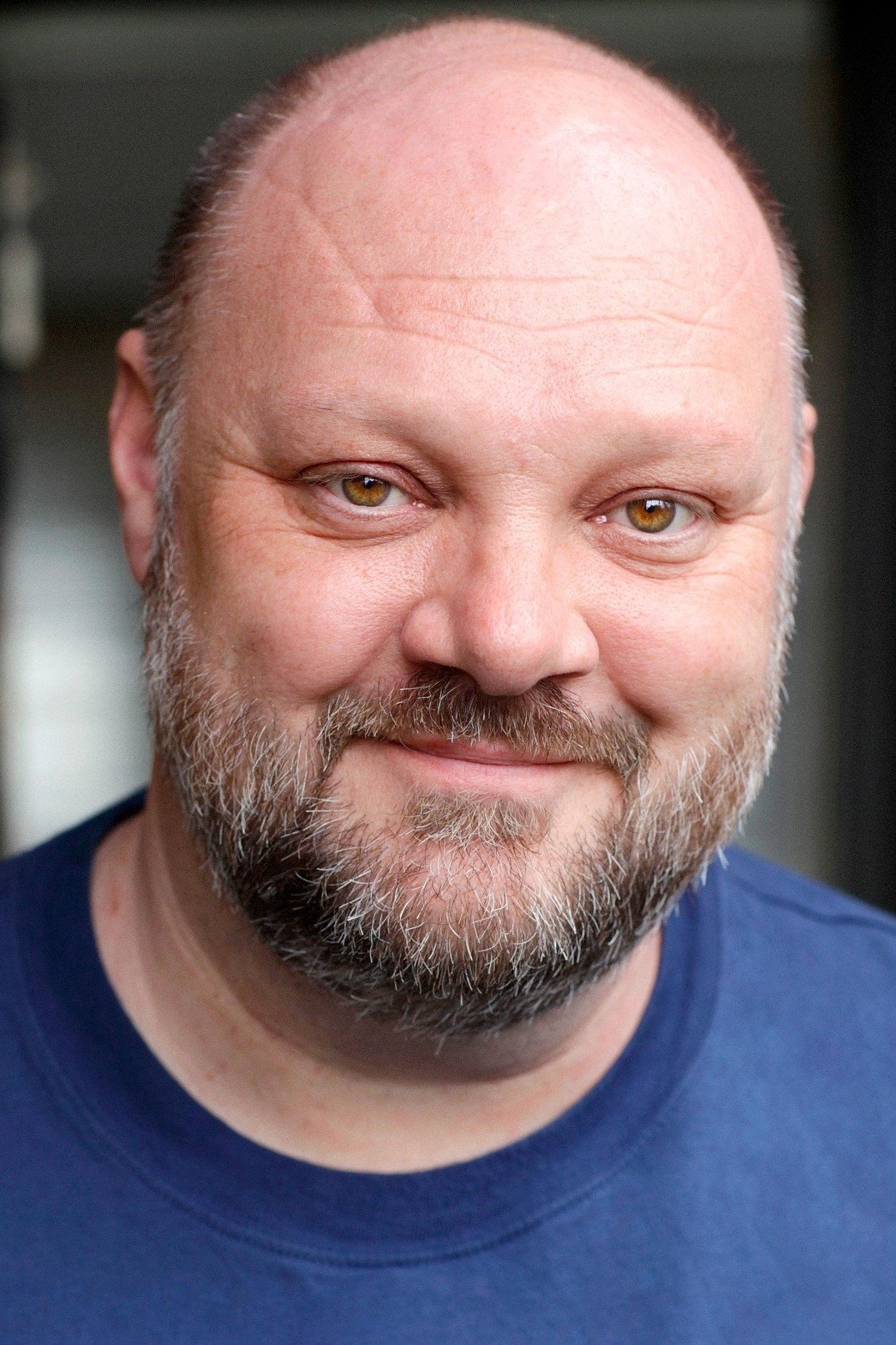 Daniel Fearn - Raymond / Police Officer