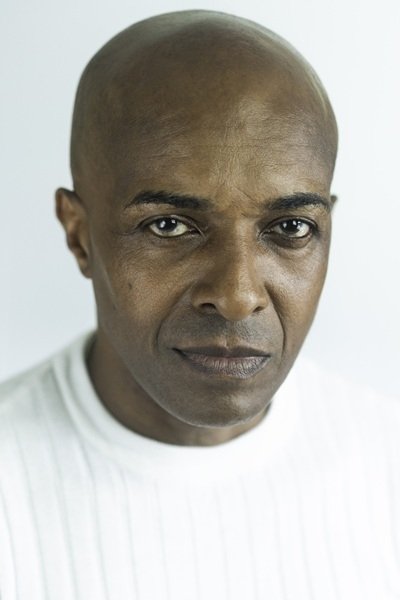 Robert Grose - Simon Senior/Ensemble