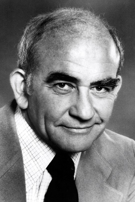 Ed Asner - Grandpa Heffley (voice)