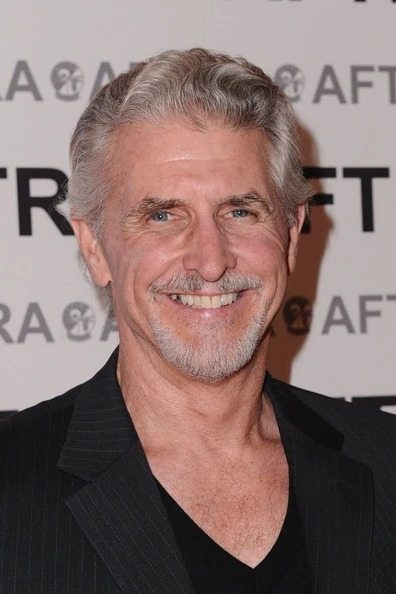 Michael Swan - Victor