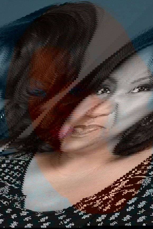 Aisha de Haas - Medda Larkin
