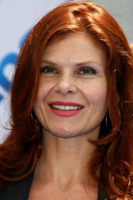 Lolita Davidovich - Aunt Lila