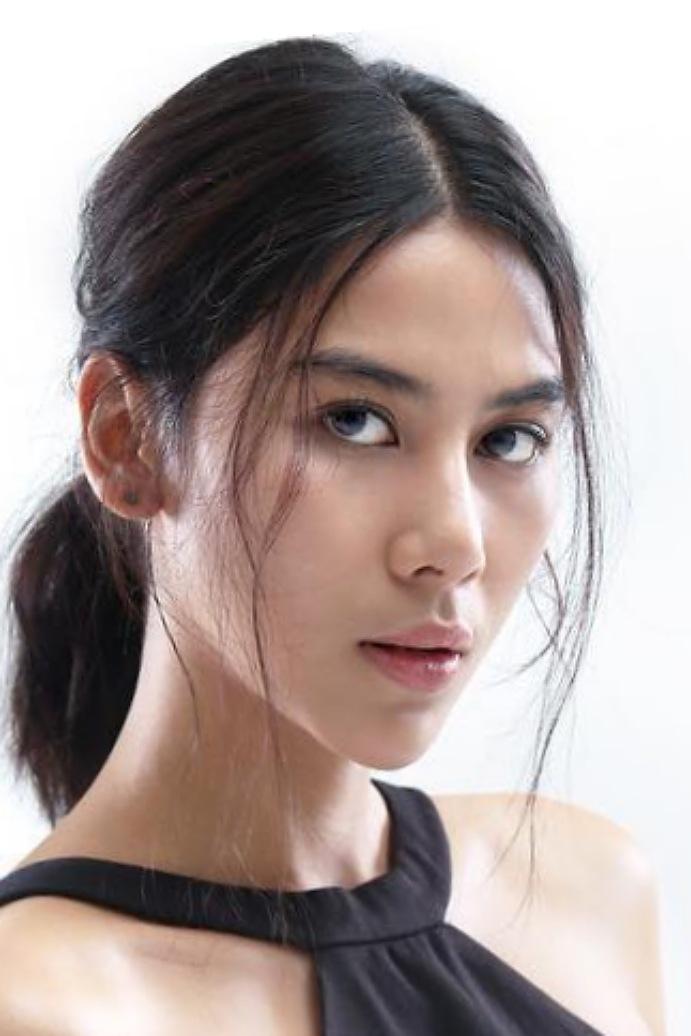 Adinda Thomas - Salma