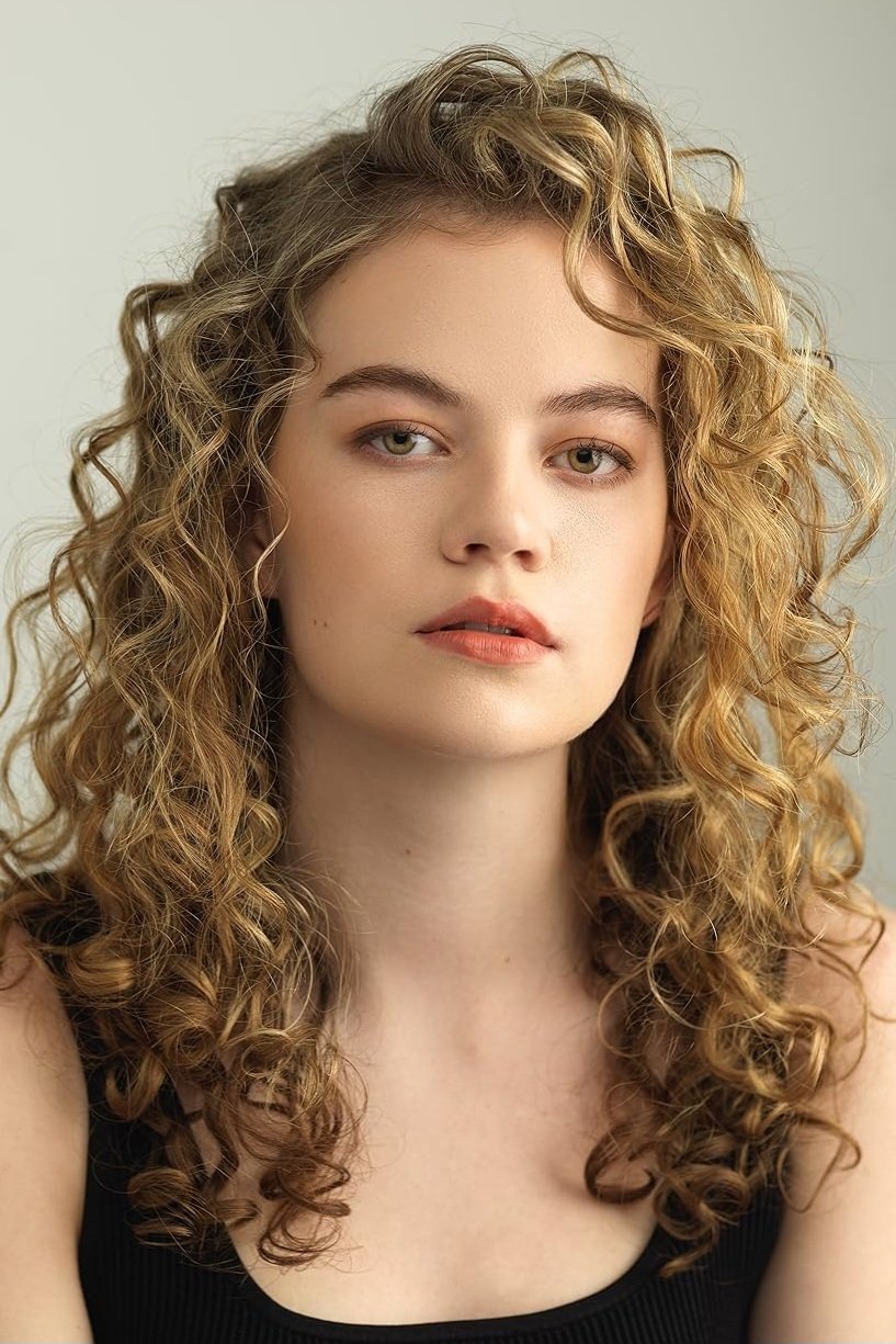 Megan Charpentier - Gretta