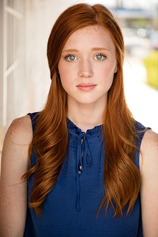 Chloe Ray Warmoth - Student (uncredited)