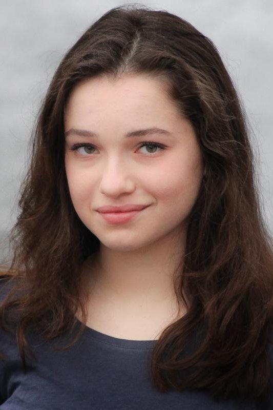 Anastasia Martin - Beth