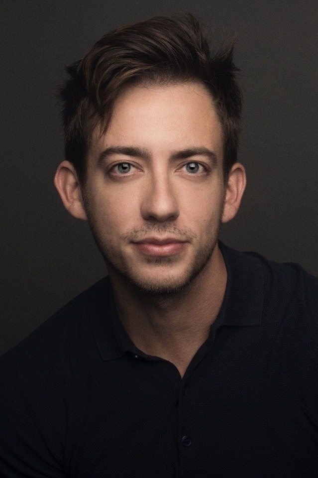 Kevin McHale - Artie Abrams