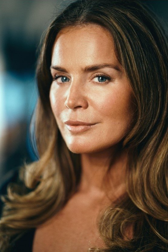 Lisa McAllister - Passenger