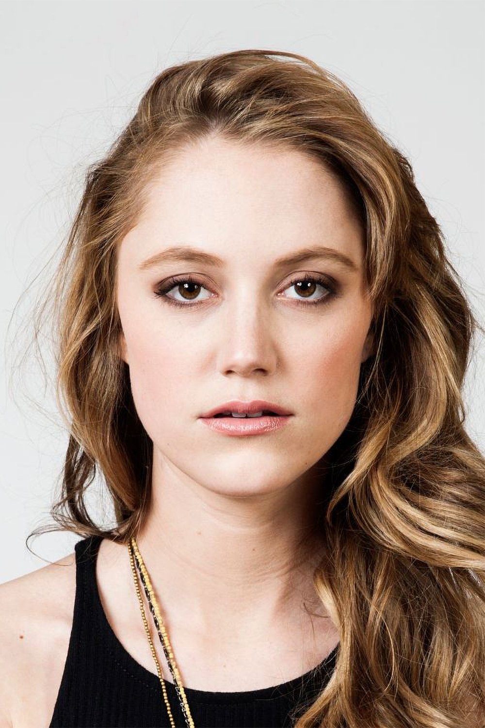 Maika Monroe - Sandra
