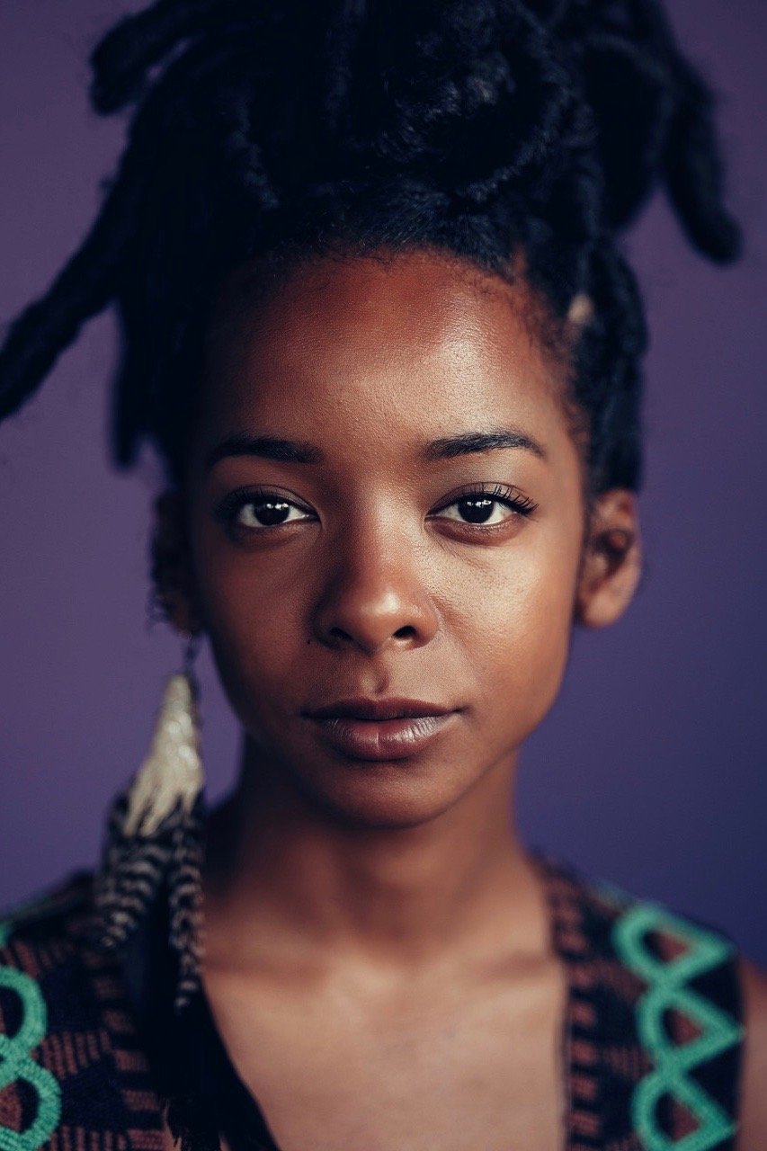 Kara Young - La