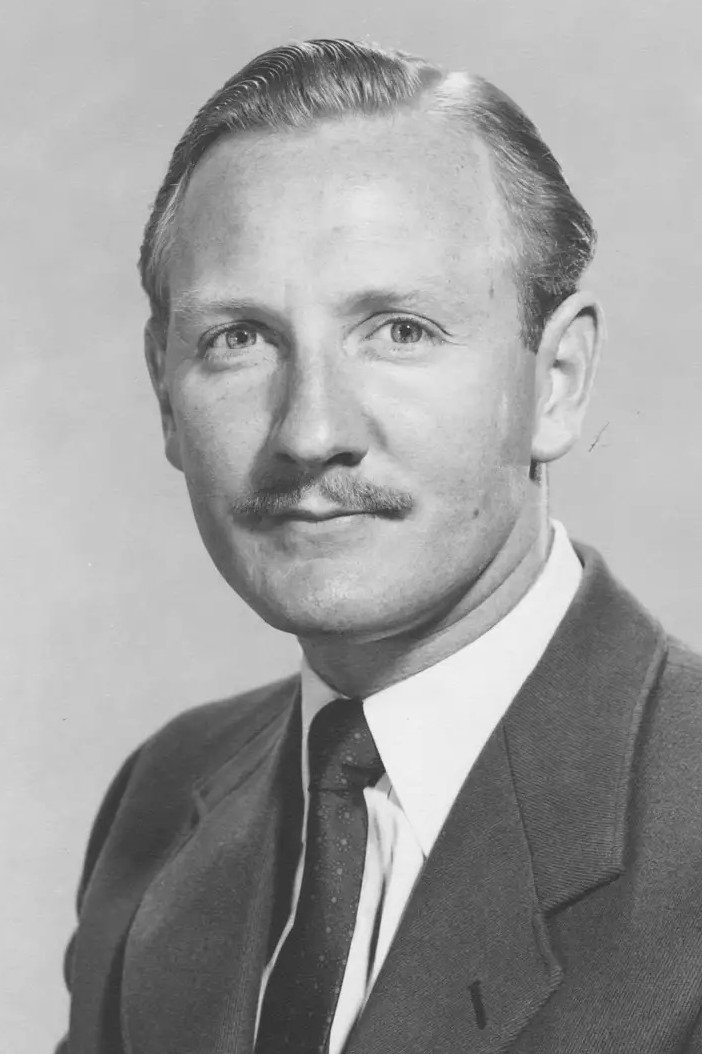Leslie Phillips - Maxton