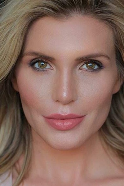 Kate Watson - Makeup Tutorial Instructor
