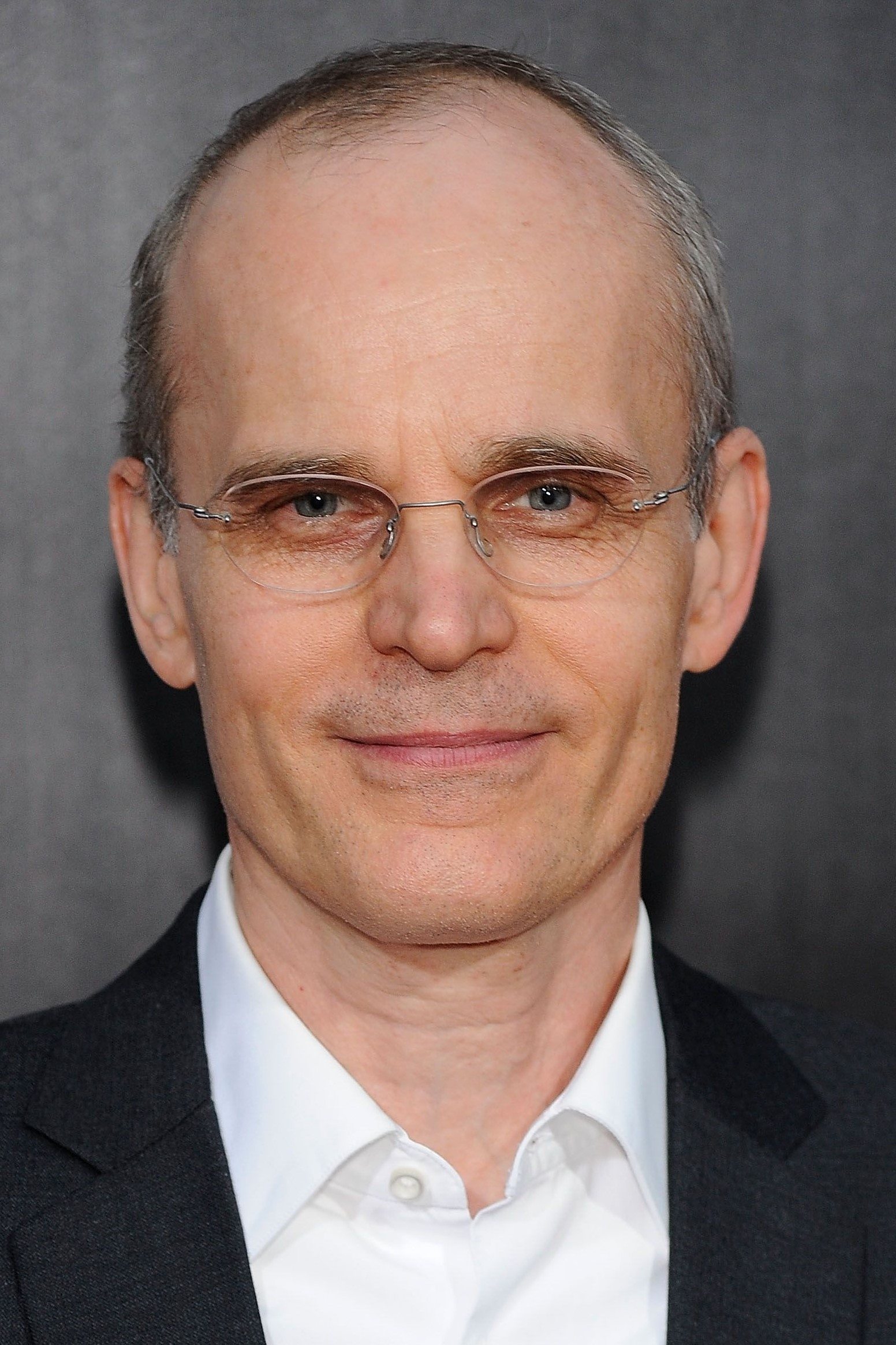 Zeljko Ivanek - Cedric Connolly