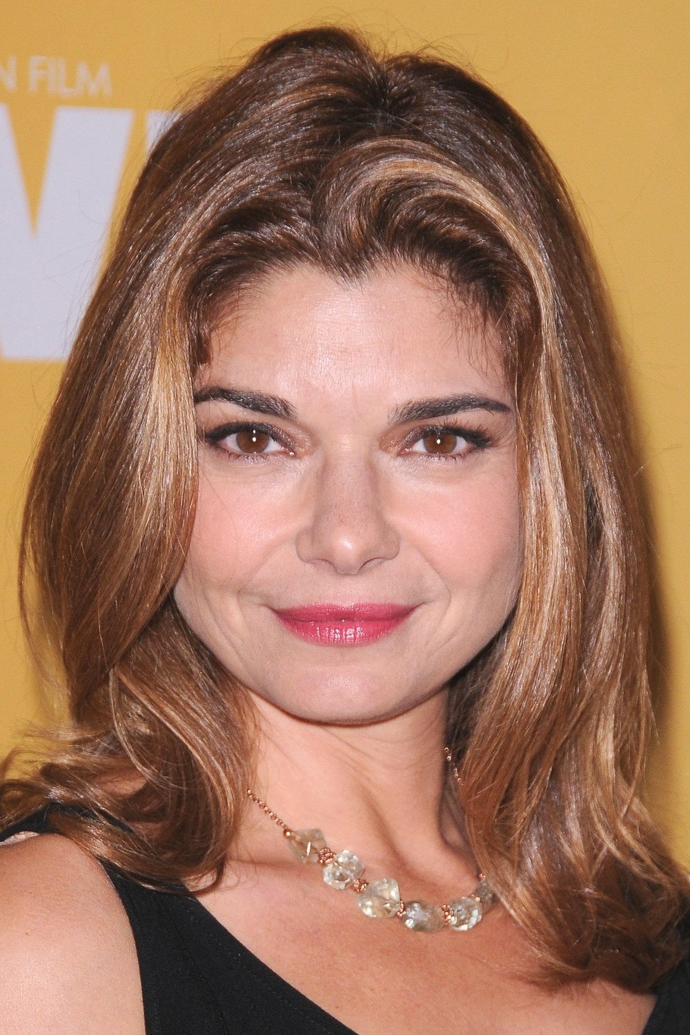 Laura San Giacomo - Dr. Moreno