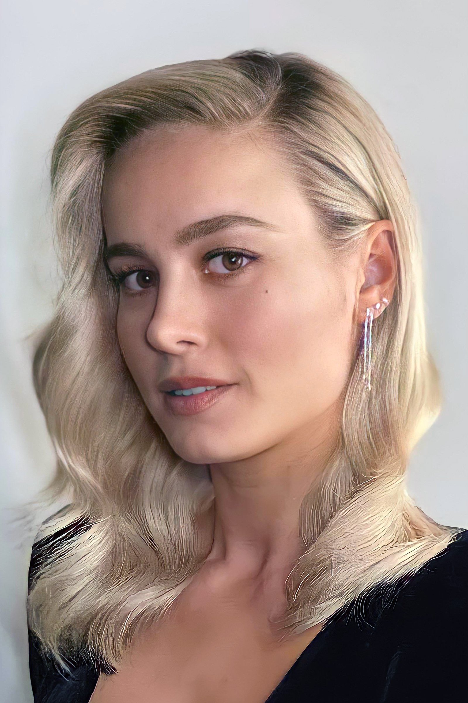 Brie Larson - Envy Adams