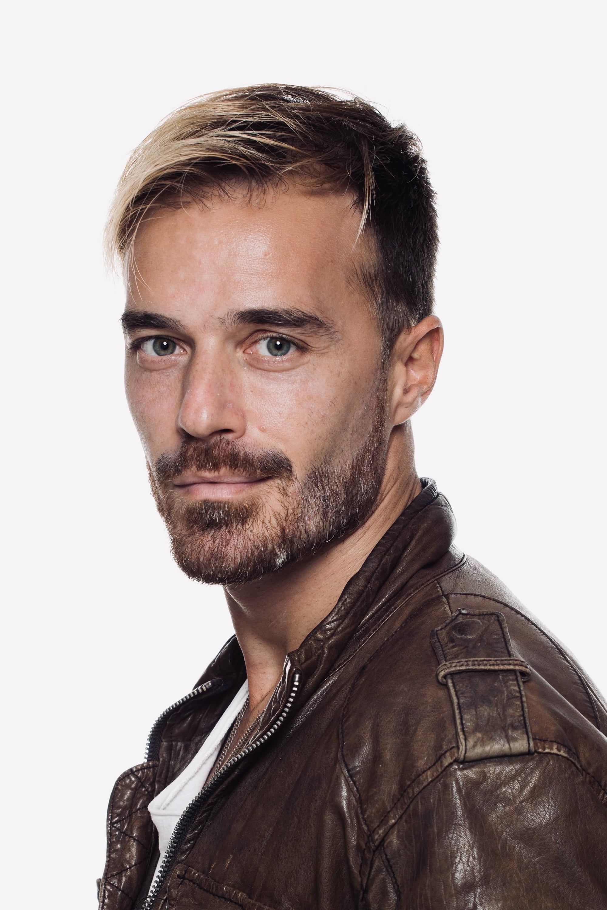 Niki Iliev - Dr. Shikov