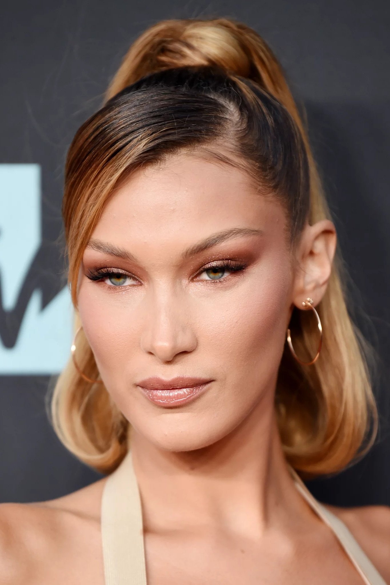Bella Hadid - Model