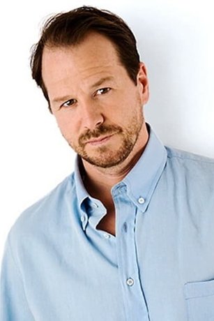 Robert Wahlberg - Kevin Savage